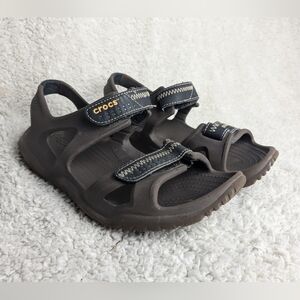 Crocs Brown Sandals Size 7 Men Or Women Size 8 I Gues Velcros Perfect For Summer